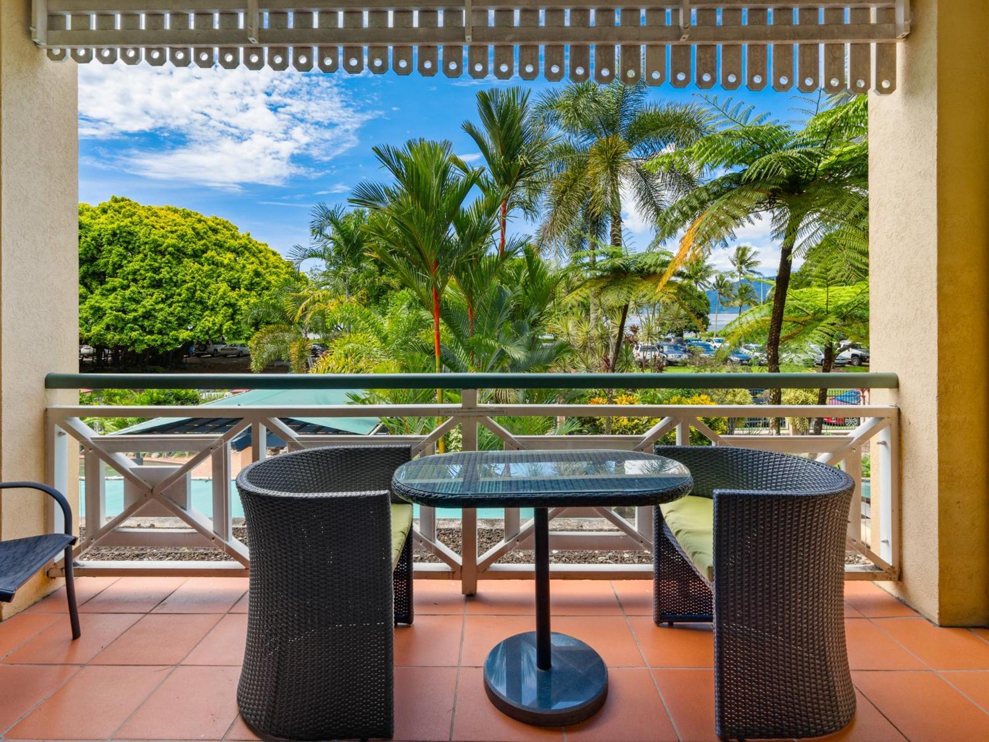 Waterfront Terraces Aparthotel Cairns Exterior photo