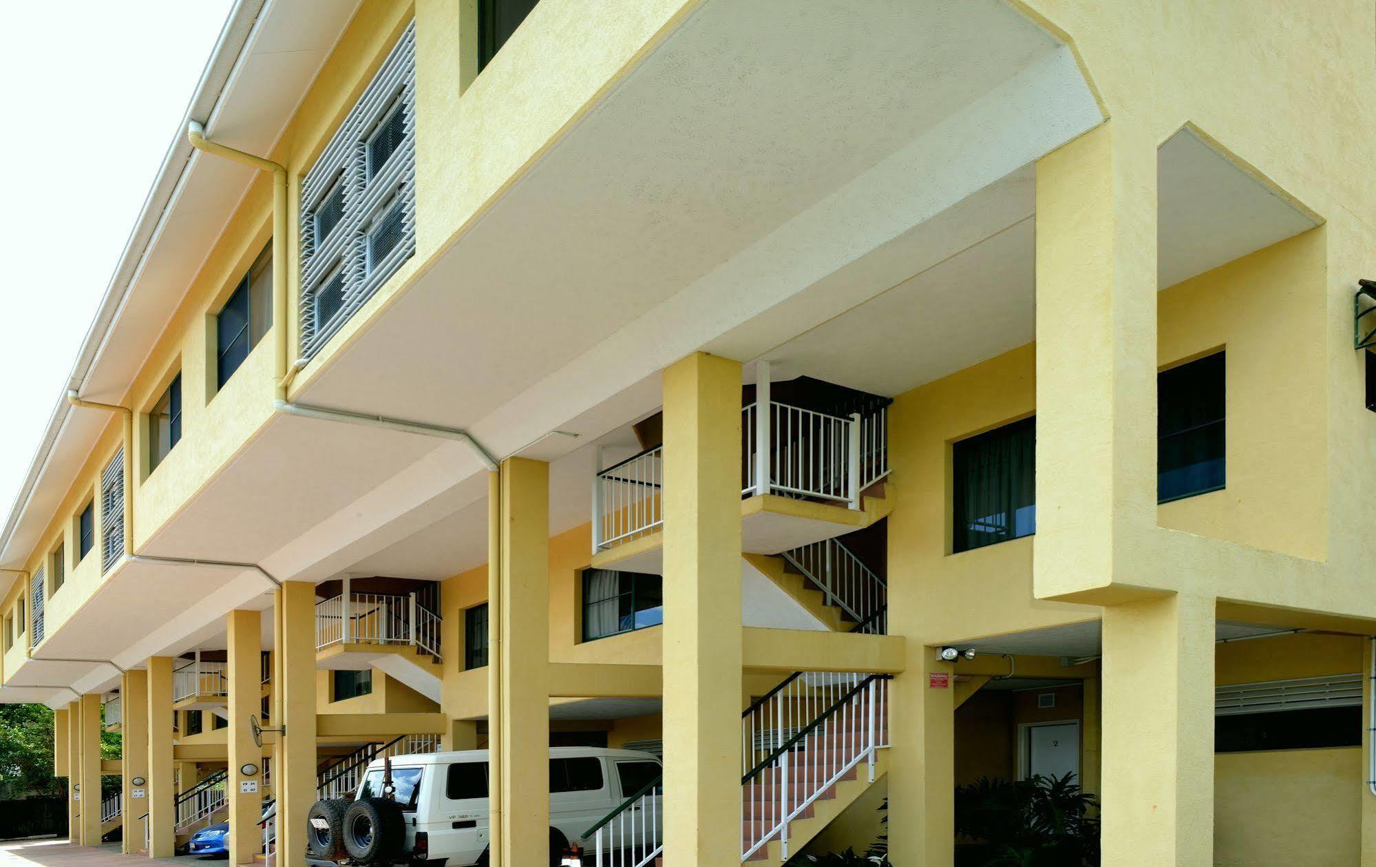 Waterfront Terraces Aparthotel Cairns Exterior photo