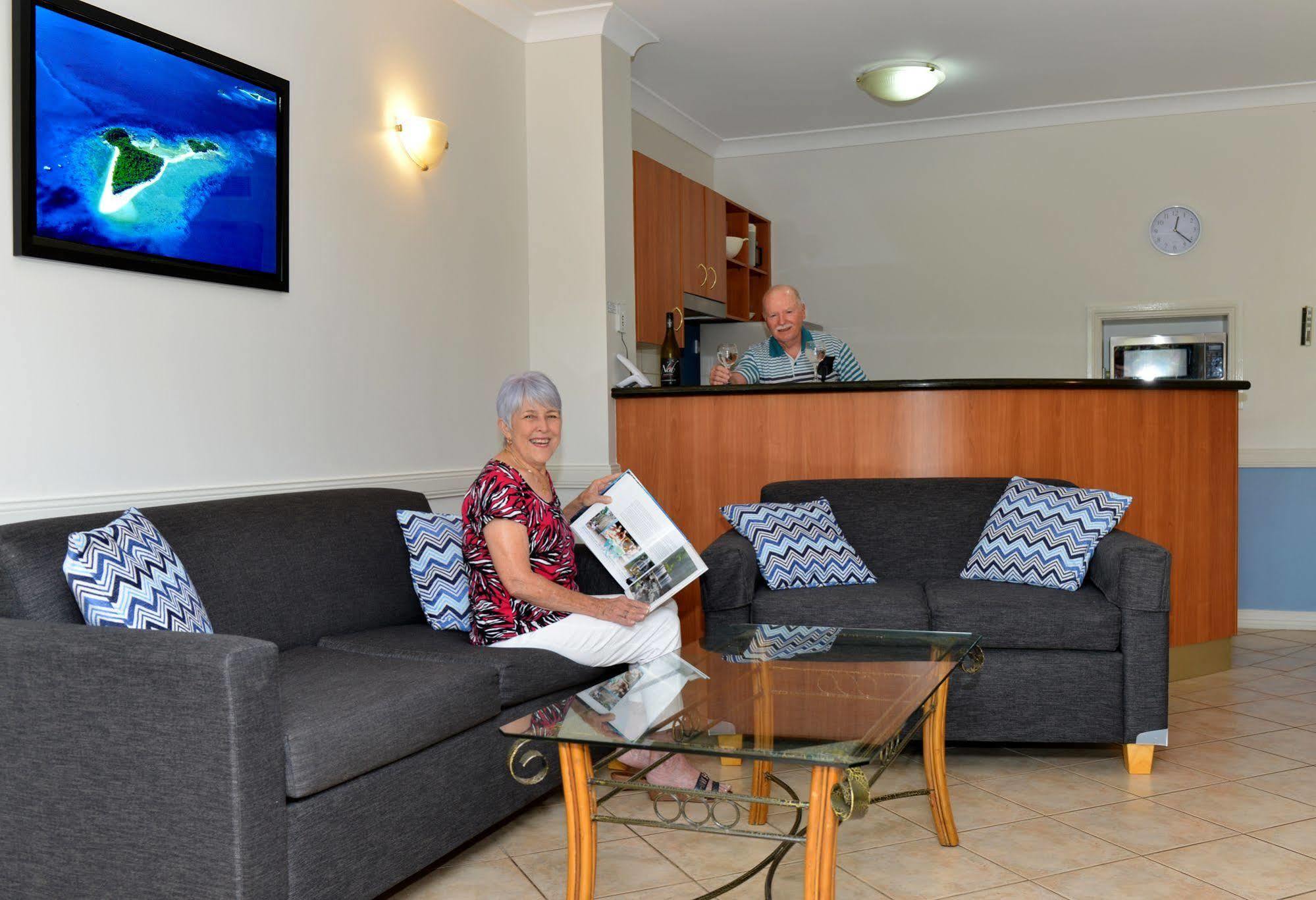 Waterfront Terraces Aparthotel Cairns Exterior photo